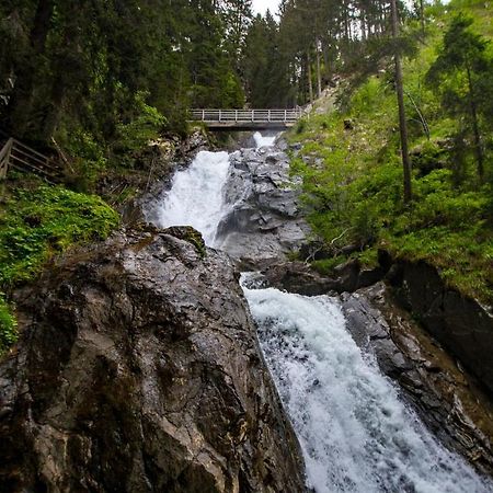 Camping Bella Austria Sankt Peter am Kammersberg ภายนอก รูปภาพ