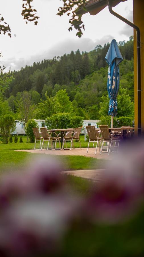 Camping Bella Austria Sankt Peter am Kammersberg ภายนอก รูปภาพ