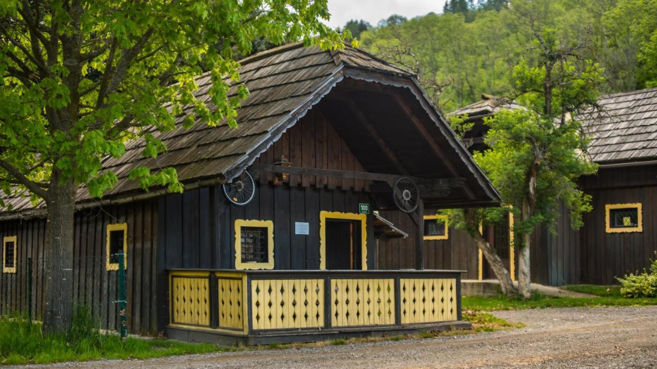 Camping Bella Austria Sankt Peter am Kammersberg ภายนอก รูปภาพ