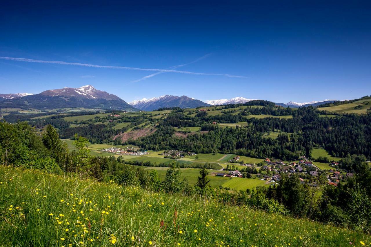 Camping Bella Austria Sankt Peter am Kammersberg ภายนอก รูปภาพ