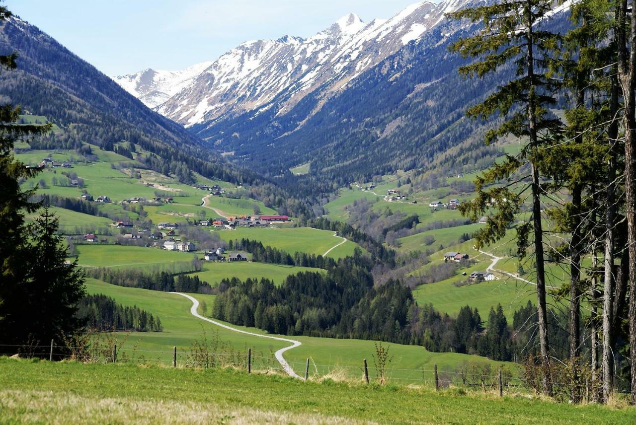 Camping Bella Austria Sankt Peter am Kammersberg ภายนอก รูปภาพ